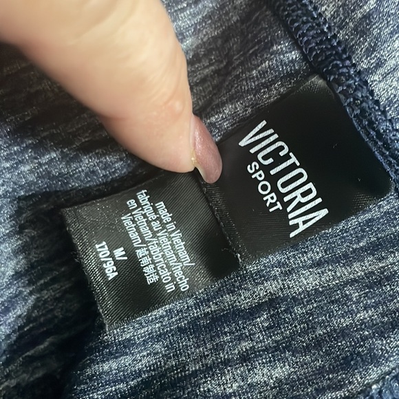 VS Sport Jacket Zip w Thumb Holes Size M Zip pockets - Picture 6 of 14